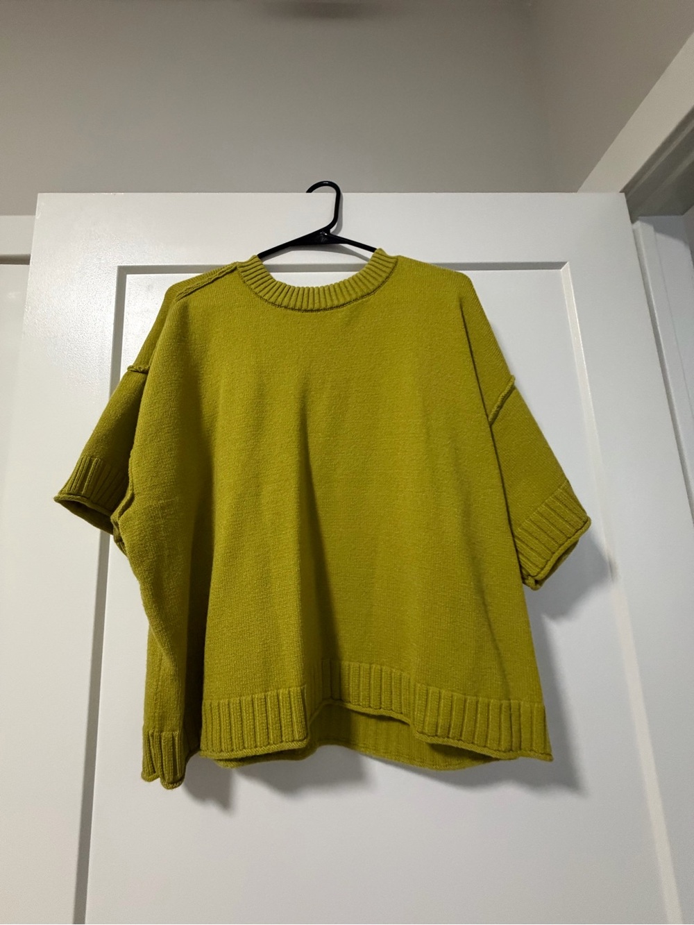 Marled Boxy Short-Sleeve Crew Sweater - Olive